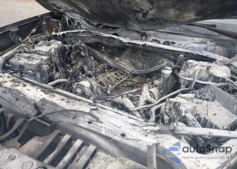 2019 Chevrolet Silverado 1500 High Country z USA, uszkodzony, nr VIN 1GCUYHED3KZ294836